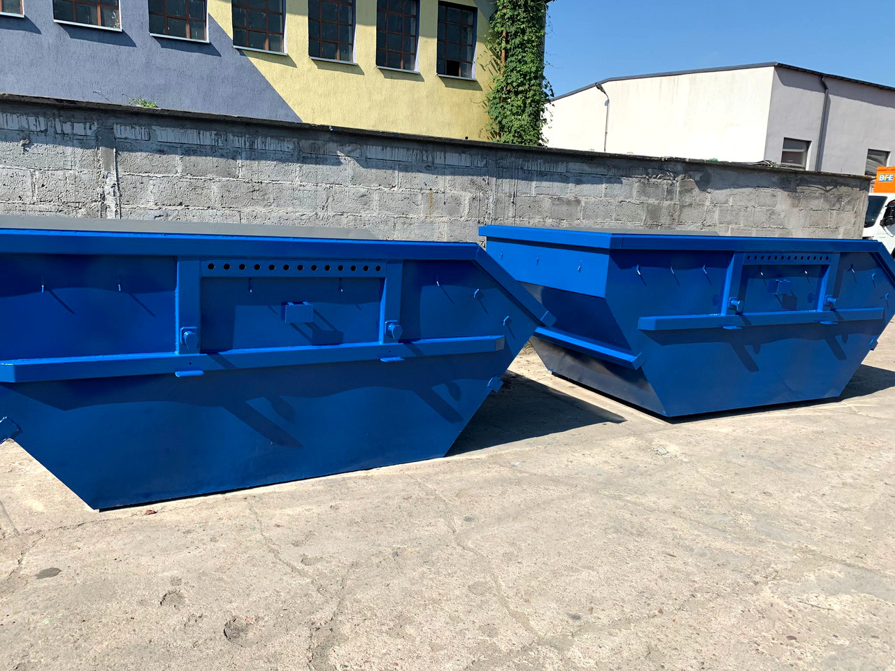 Metal-K Mulda/Bauschuttcontainer M4 - Contenedor de cadenas: foto 3 Metal-K Mulda/Bauschuttcontainer M4 - Contenedor de cadenas: foto 3
