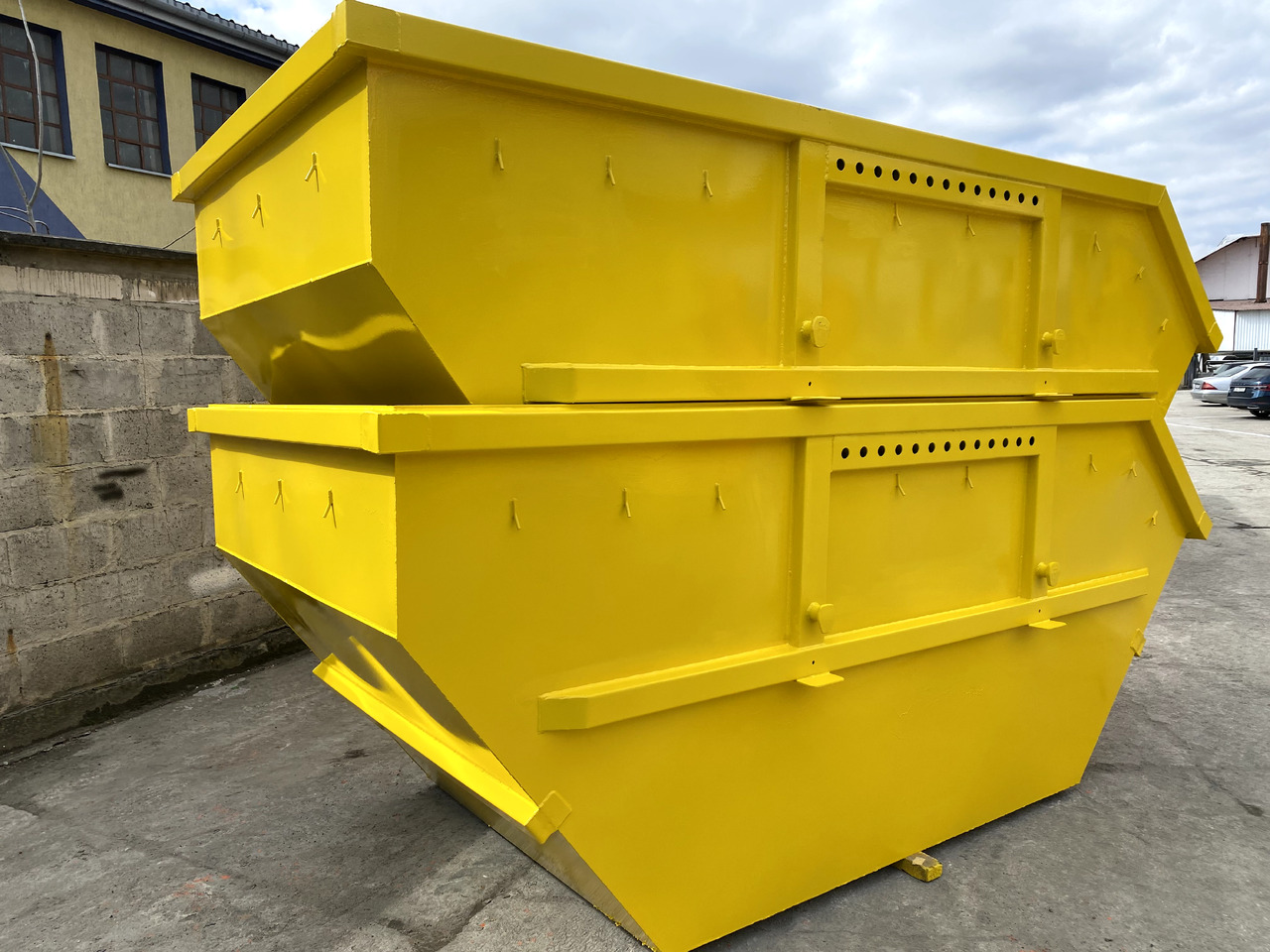 Metal-K Mulda/Bauschuttcontainer M5,5 - Contenedor de cadenas: foto 2 Metal-K Mulda/Bauschuttcontainer M5,5 - Contenedor de cadenas: foto 2