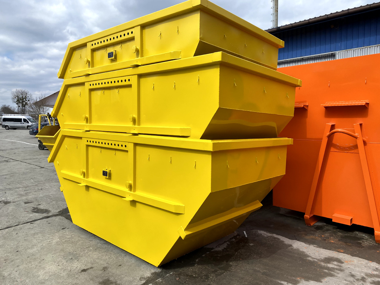 Metal-K Mulda/Bauschuttcontainer M5,5 - Contenedor de cadenas: foto 4 Metal-K Mulda/Bauschuttcontainer M5,5 - Contenedor de cadenas: foto 4