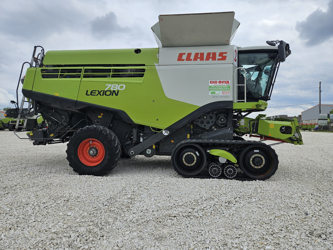 CLAAS LEXION 780 TT, V12.30 - Cosechadora de granos: foto 2 CLAAS LEXION 780 TT, V12.30 - Cosechadora de granos: foto 2