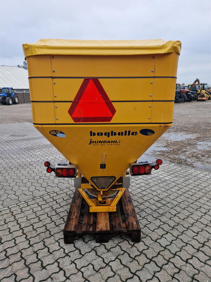 Bogballe S3 - Esparcidor de sal para Vehículo municipal: foto 3 Bogballe S3 - Esparcidor de sal para Vehículo municipal: foto 3