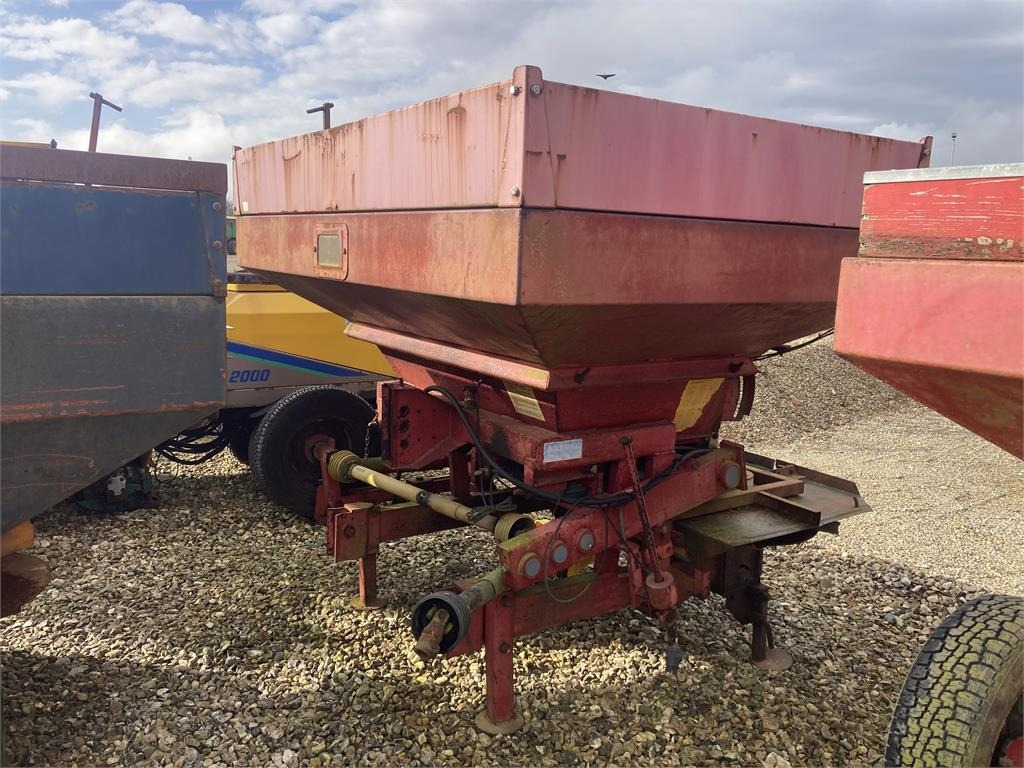 Bredal B2 LIFTOPHÆNGT - Esparcidor de fertilizantes: foto 3 Bredal B2 LIFTOPHÆNGT - Esparcidor de fertilizantes: foto 3