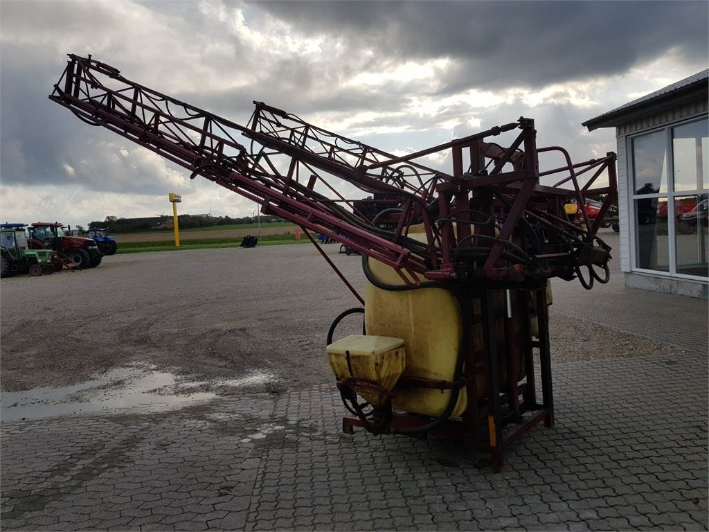 Hardi 1200L, 20 M. MED EL - Pulverizador suspendido: foto 3 Hardi 1200L, 20 M. MED EL - Pulverizador suspendido: foto 3