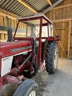 International 474 M.FRONTLÆSSER - Tractor: foto 1 International 474 M.FRONTLÆSSER - Tractor: foto 1