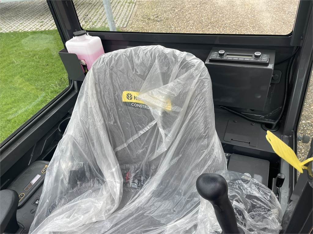 New Holland E19C AG - Miniexcavadora: foto 5 New Holland E19C AG - Miniexcavadora: foto 5