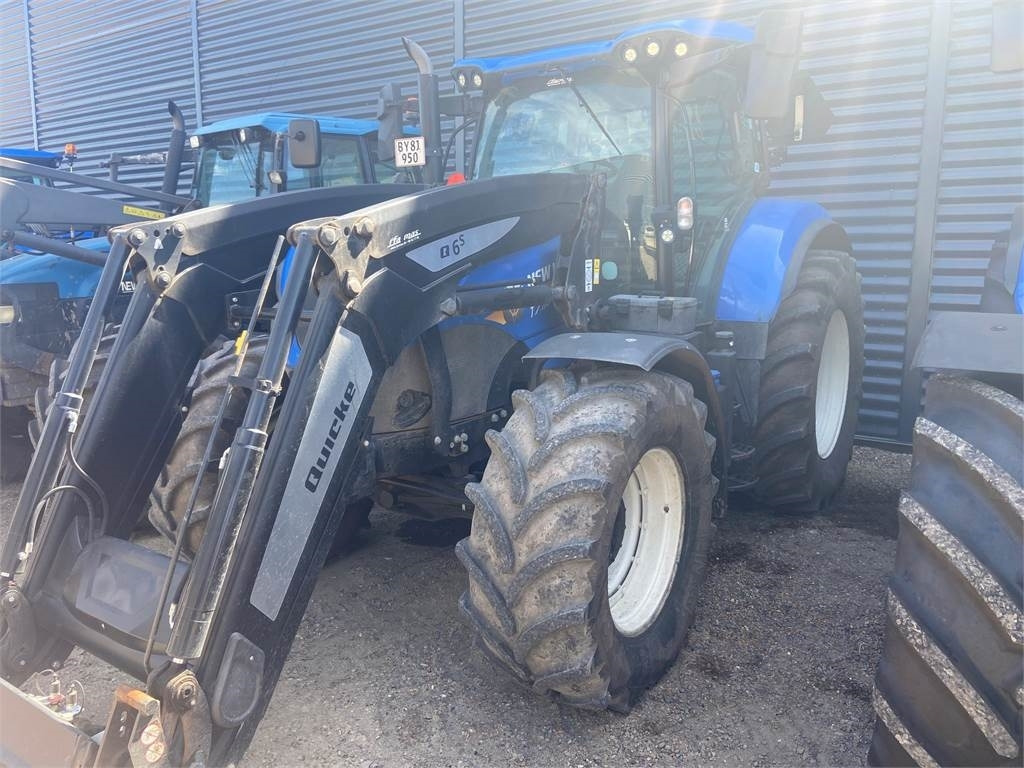 New Holland T7.190 RC - Tractor: foto 1 New Holland T7.190 RC - Tractor: foto 1