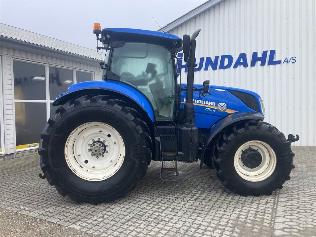 New Holland T7.270AC MY 15 - Tractor: foto 1 New Holland T7.270AC MY 15 - Tractor: foto 1