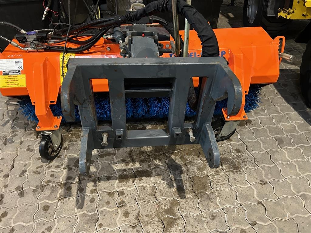 Tuchel ECO 1,5M - Barredora cucharón: foto 1 Tuchel ECO 1,5M - Barredora cucharón: foto 1