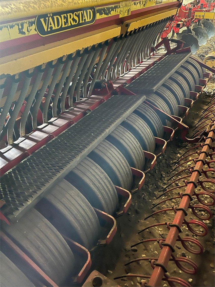 Vaderstad RAPID 400S - Combinado de siembra: foto 2 Vaderstad RAPID 400S - Combinado de siembra: foto 2
