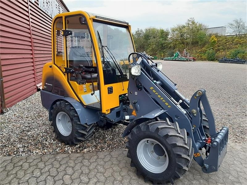 Eurotrac W12S med førerhus, skovl og gafler - Cargadora de ruedas: foto 3 Eurotrac W12S med førerhus, skovl og gafler - Cargadora de ruedas: foto 3