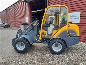 Eurotrac W12S med førerhus, skovl og gafler - Cargadora de ruedas: foto 1 Eurotrac W12S med førerhus, skovl og gafler - Cargadora de ruedas: foto 1