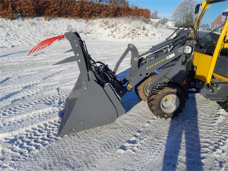 FK Machinery Højtip skovl med overfaldt - Cazo para Maquinaria de construcción: foto 4 FK Machinery Højtip skovl med overfaldt - Cazo para Maquinaria de construcción: foto 4