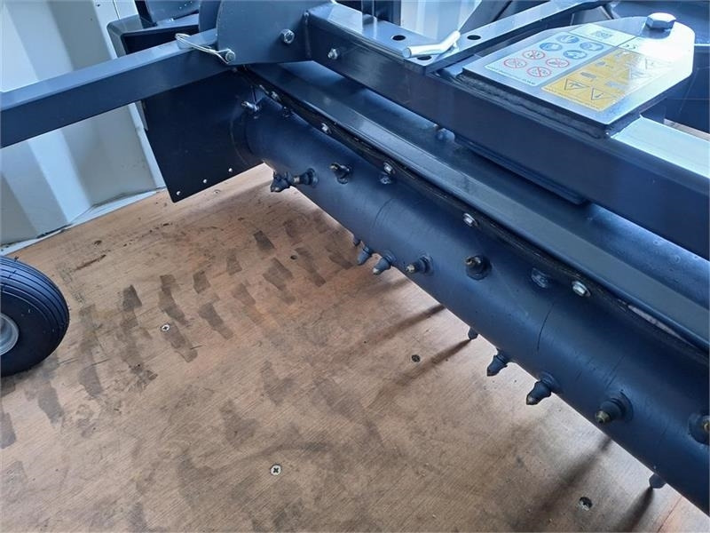 Multione Powerrake - Implemento para Maquinaria de construcción: foto 3 Multione Powerrake - Implemento para Maquinaria de construcción: foto 3