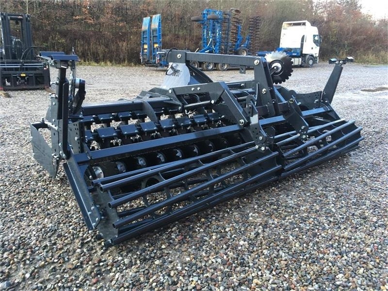 J-Maskiner IT-4000 med hydraulisk lift - Rastras: foto 5 J-Maskiner IT-4000 med hydraulisk lift - Rastras: foto 5