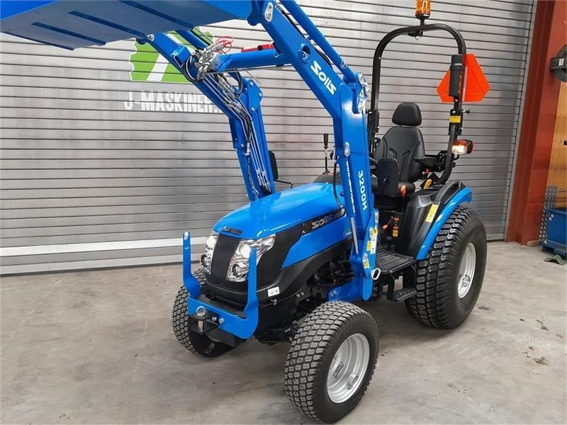 Solis 26 hst - Tractor municipal: foto 3 Solis 26 hst - Tractor municipal: foto 3