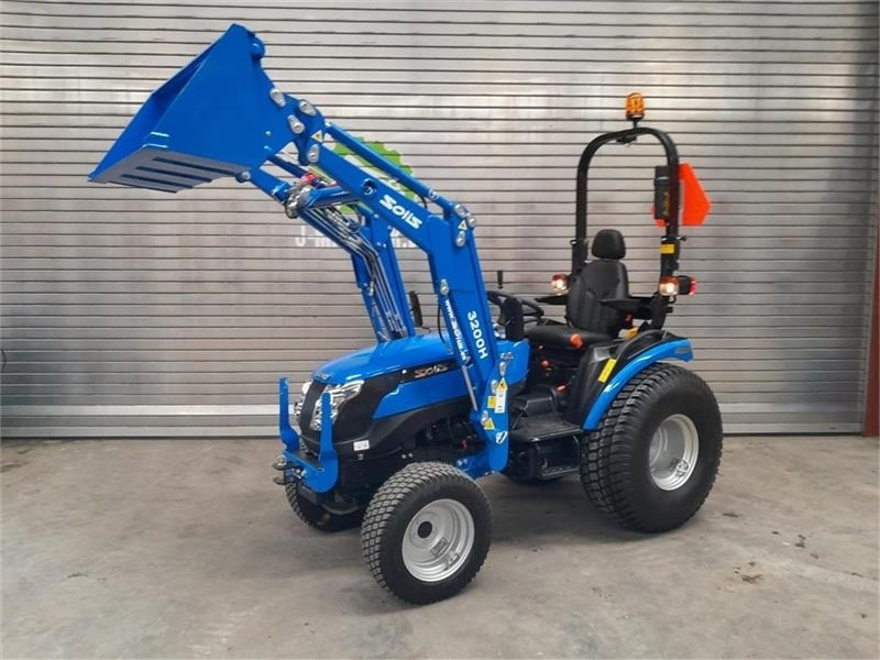 Solis 26 hst - Tractor municipal: foto 2 Solis 26 hst - Tractor municipal: foto 2