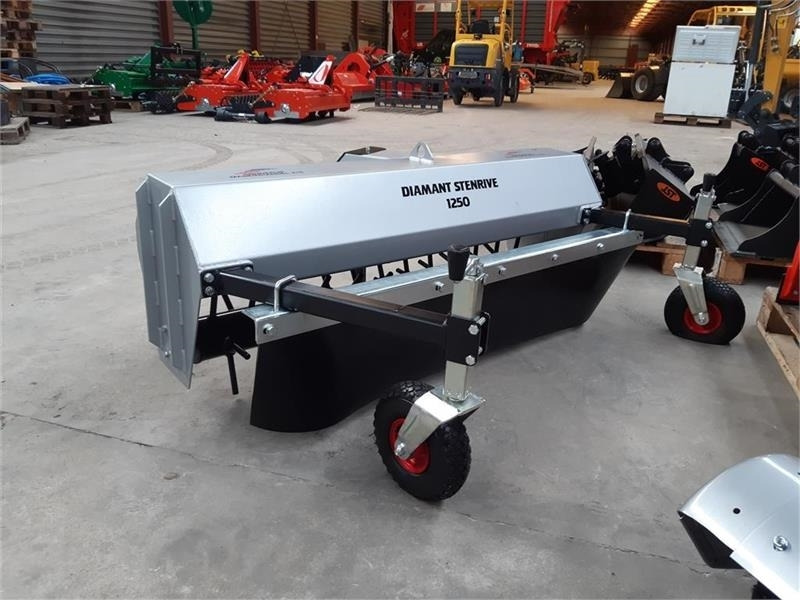 - - - diamant - Vehículo municipal: foto 1 - - - diamant - Vehículo municipal: foto 1