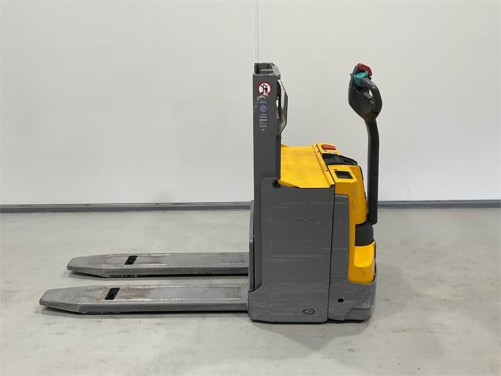 Jungheinrich EJD 118 - Apilador: foto 3 Jungheinrich EJD 118 - Apilador: foto 3