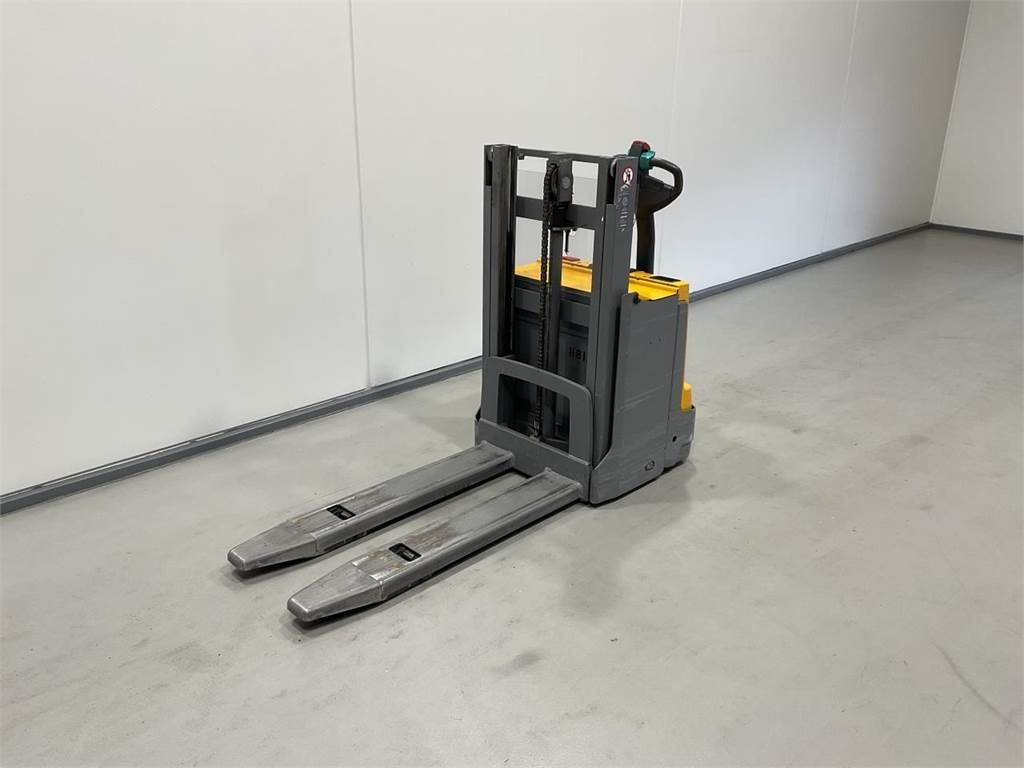 Jungheinrich EJD 118 - Apilador: foto 4 Jungheinrich EJD 118 - Apilador: foto 4