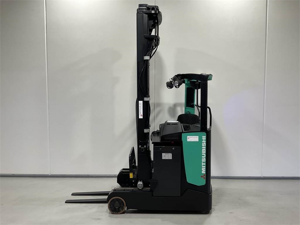 Mitsubishi RB16NH - Retráctil: foto 3 Mitsubishi RB16NH - Retráctil: foto 3