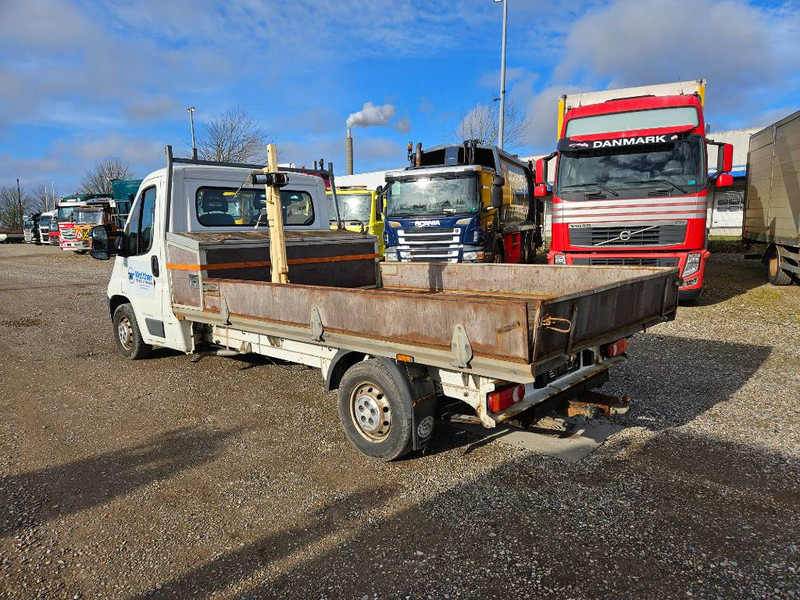 Citroën Jumper 35 2.0 BlueHDI 160 - Furgoneta caja cerrada: foto 3 Citroën Jumper 35 2.0 BlueHDI 160 - Furgoneta caja cerrada: foto 3