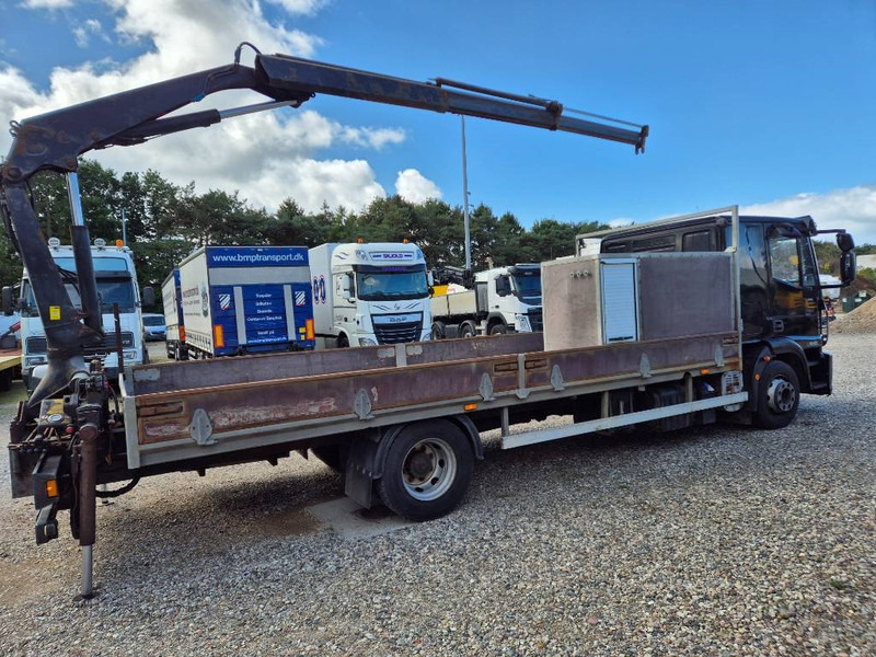 Iveco Eurocargo 120 E22 // Fassi F80A22 // - Camión grúa: foto 4 Iveco Eurocargo 120 E22 // Fassi F80A22 // - Camión grúa: foto 4