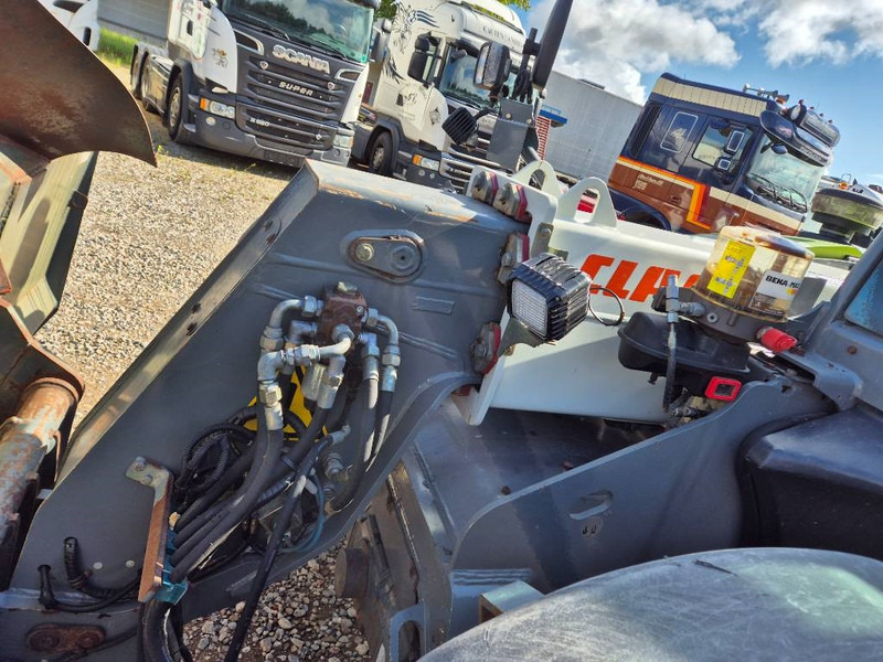 Maquinaria agrícola Claas Scorpion 7044: foto 10