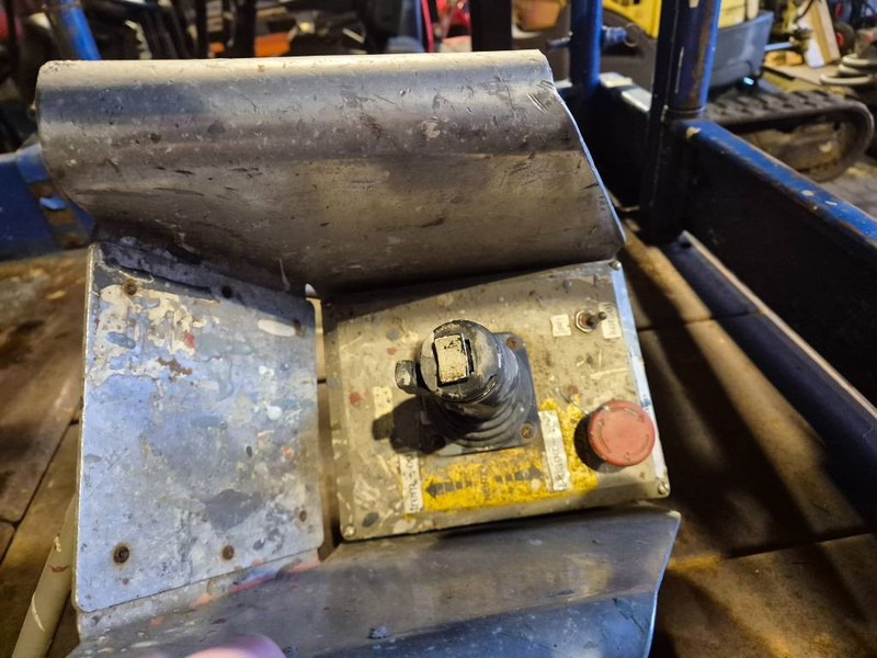 UpRight 2 persons lift - Plataforma de tijeras: foto 5 UpRight 2 persons lift - Plataforma de tijeras: foto 5