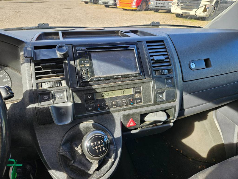 Leasing de Volkswagen Caravelle 2,5 TDi 130 lang 10prs 5d Volkswagen Caravelle 2,5 TDi 130 lang 10prs 5d: foto 12