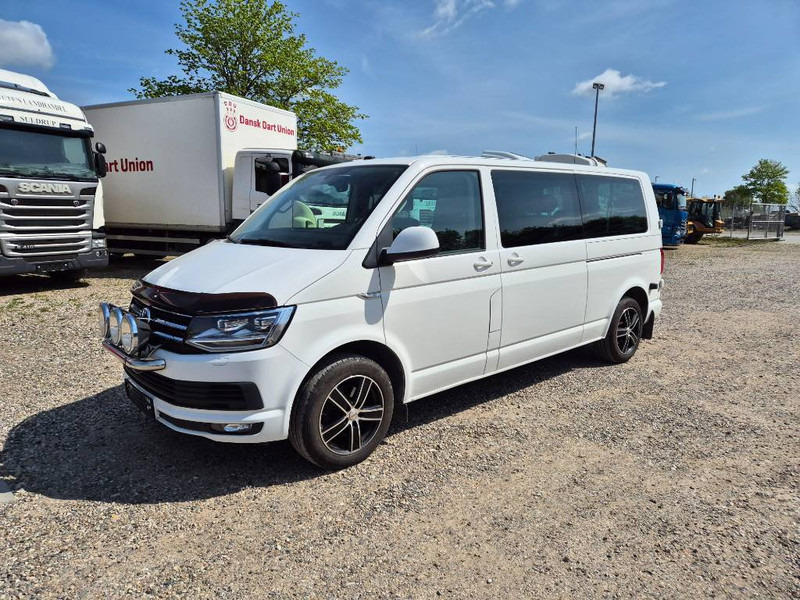 Volkswagen Caravelle 4x4 // 4motion 8 person bus Long - Coche: foto 1 Volkswagen Caravelle 4x4 // 4motion 8 person bus Long - Coche: foto 1