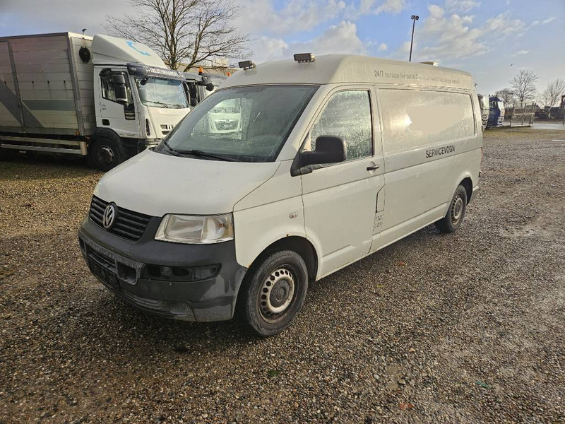 Furgoneta pequeña Volkswagen Transporter 1,9 TDi 102 hp: foto 1