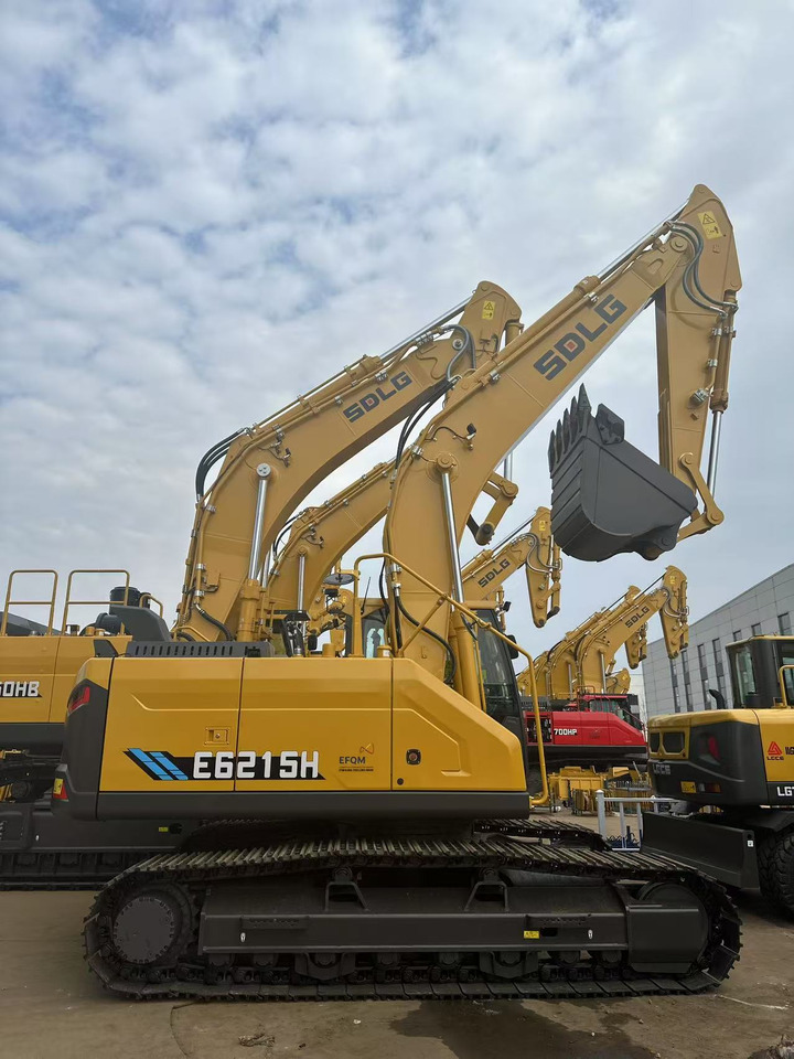 SDLG E6215H - Excavadora de cadenas: foto 4 SDLG E6215H - Excavadora de cadenas: foto 4