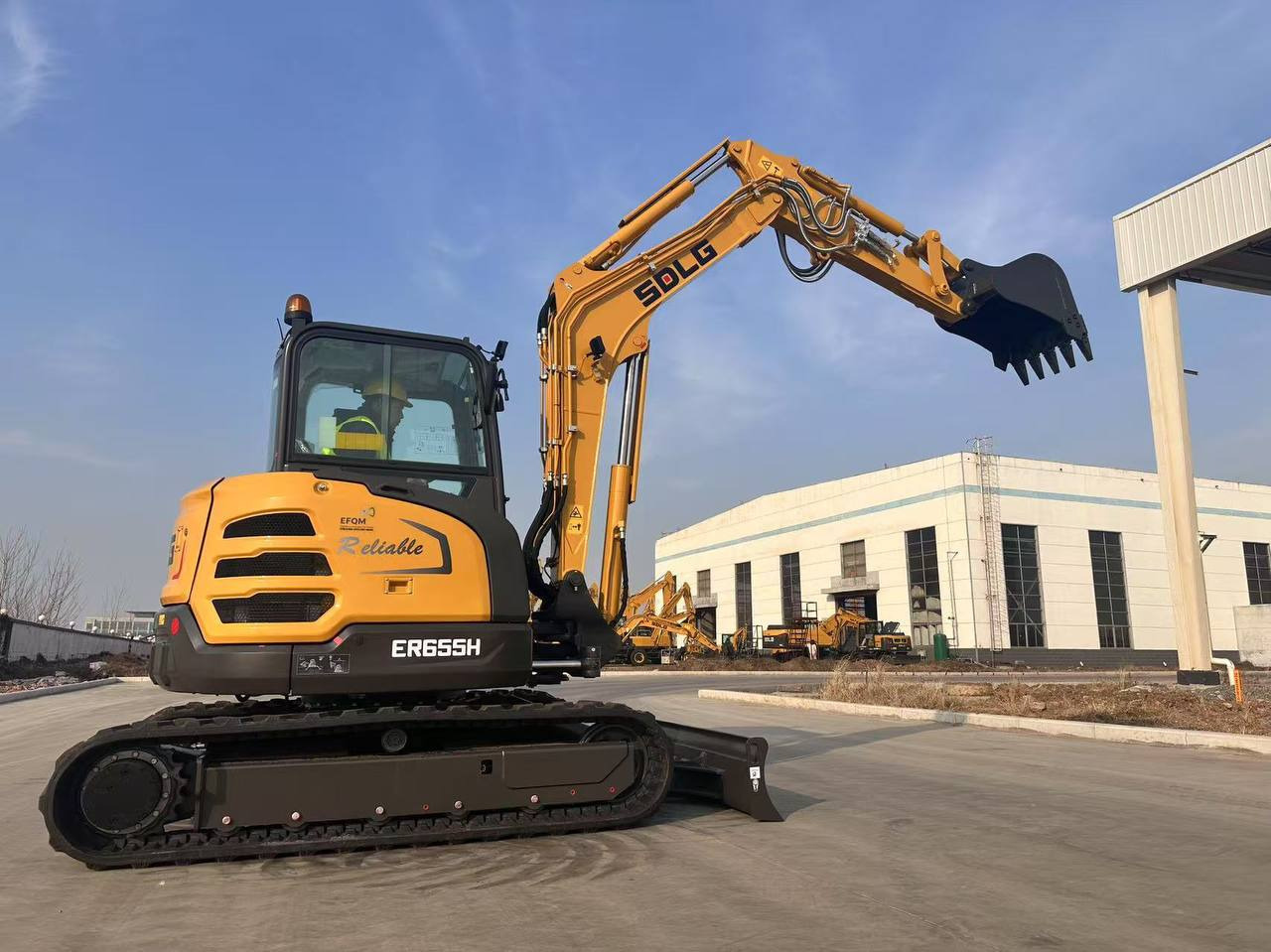 SDLG ER655H - Excavadora: foto 2 SDLG ER655H - Excavadora: foto 2