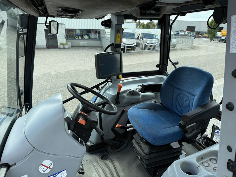 New Holland T5040 CAB + GPS - Tractor: foto 5 New Holland T5040 CAB + GPS - Tractor: foto 5