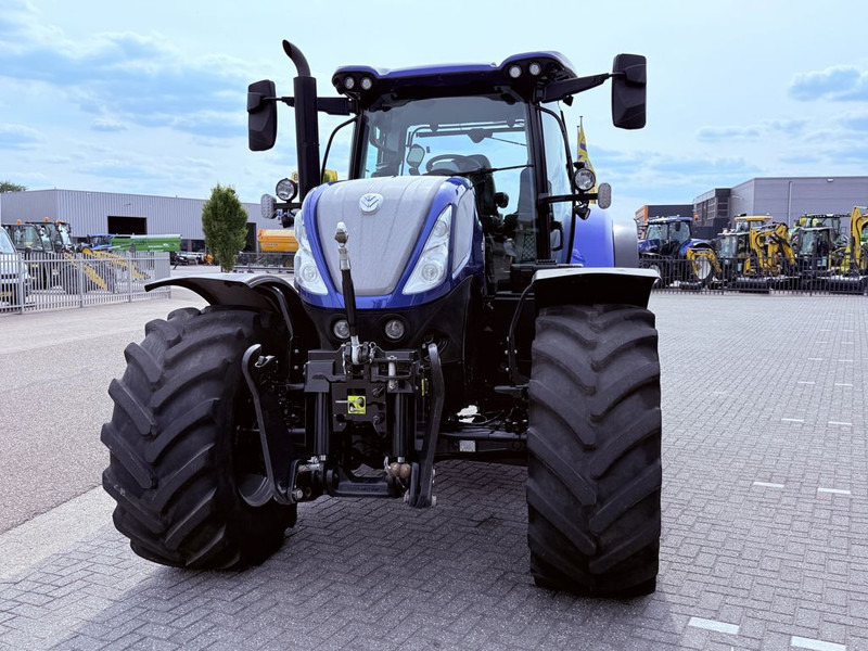 Tractor New Holland T7.270 AutoCommand Blue Power – Stage V: foto 6