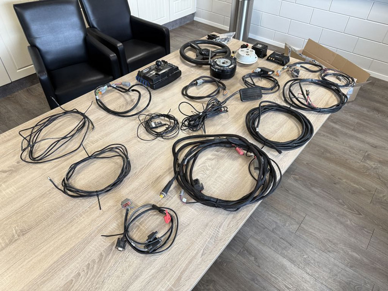 Piezas de recambio para Camión Trimble GFX-750 / New Holland FM-750 GPS: foto 10