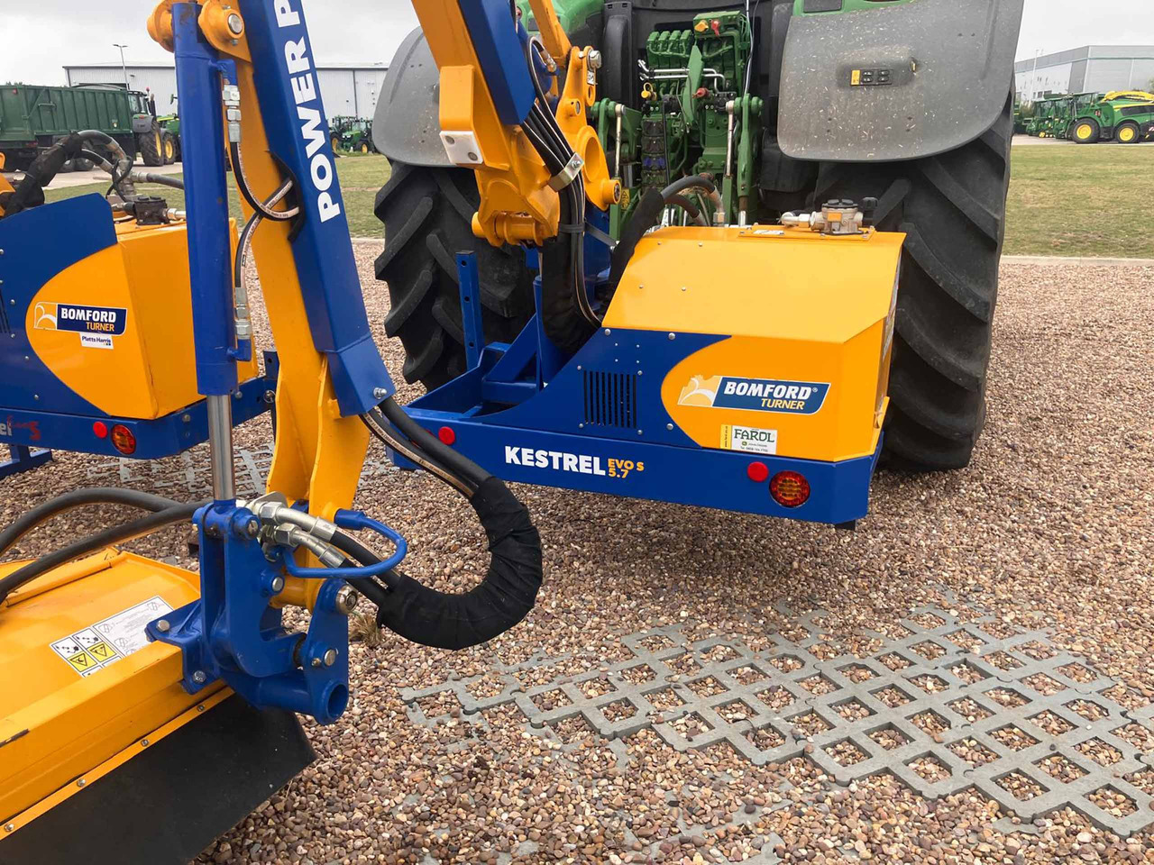 Bomford Turner Kestrel Evo S 5.7 Protrim - Desbrozadora de brazo: foto 4 Bomford Turner Kestrel Evo S 5.7 Protrim - Desbrozadora de brazo: foto 4