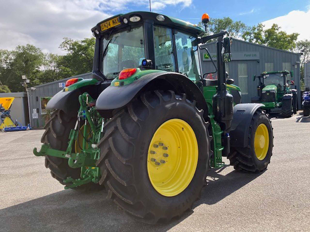 John Deere 6155M - Tractor: foto 3 John Deere 6155M - Tractor: foto 3