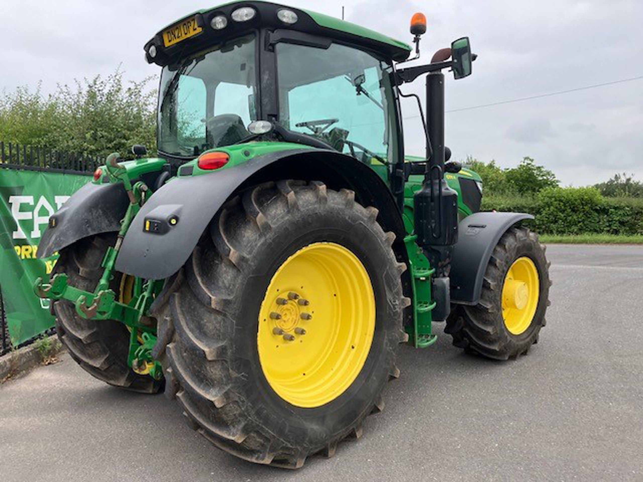 John Deere 6155R - Tractor: foto 4 John Deere 6155R - Tractor: foto 4