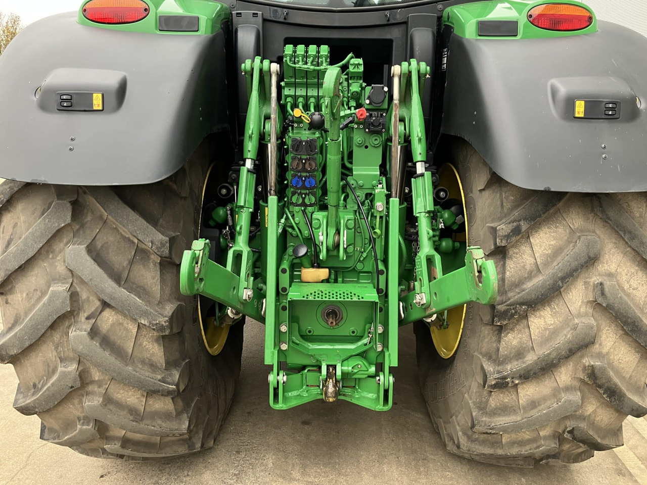 Tractor John Deere 6R 195: foto 14