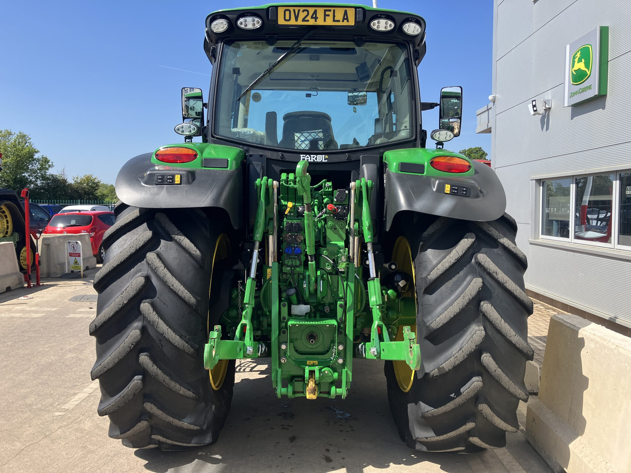 John Deere 6R155 - Tractor: foto 4 John Deere 6R155 - Tractor: foto 4