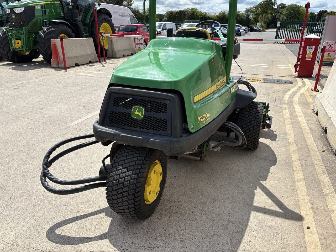 John Deere 7200A Triple Mower - Cortacésped: foto 4 John Deere 7200A Triple Mower - Cortacésped: foto 4