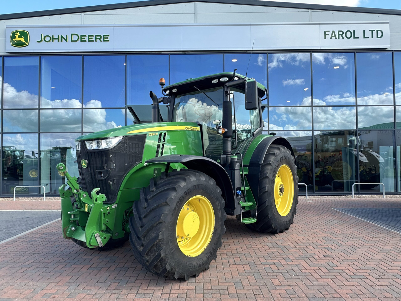 John Deere 7310R - Tractor: foto 1 John Deere 7310R - Tractor: foto 1