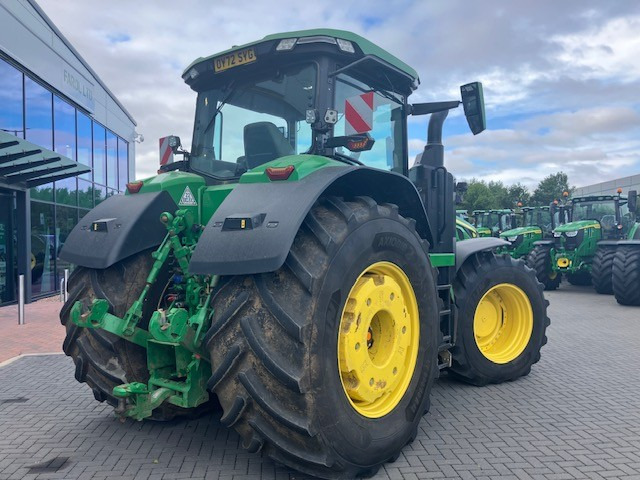 John Deere 8R 410 - Tractor: foto 4 John Deere 8R 410 - Tractor: foto 4