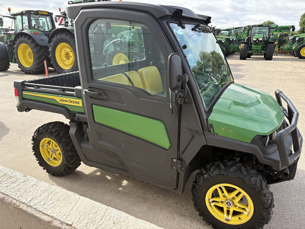John Deere XUV865M Gator - Cuadrimoto: foto 4 John Deere XUV865M Gator - Cuadrimoto: foto 4