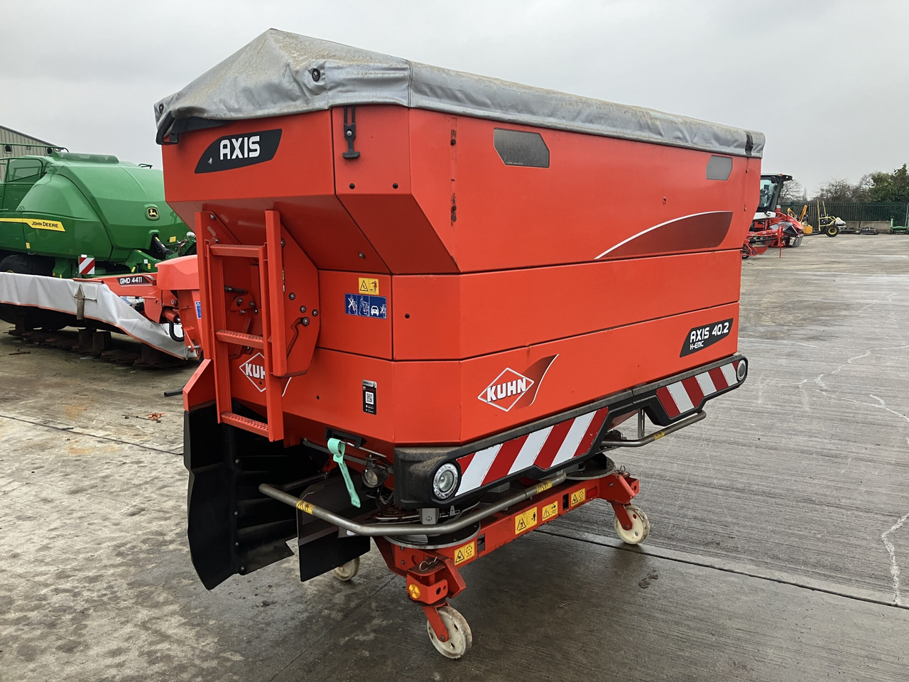 Kuhn Axis 40.2 H-EMC Varispread Pro - Esparcidor de fertilizantes: foto 1 Kuhn Axis 40.2 H-EMC Varispread Pro - Esparcidor de fertilizantes: foto 1