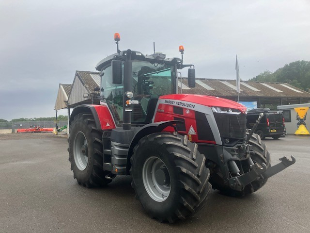 Massey Ferguson 8S.245 - Tractor: foto 4 Massey Ferguson 8S.245 - Tractor: foto 4