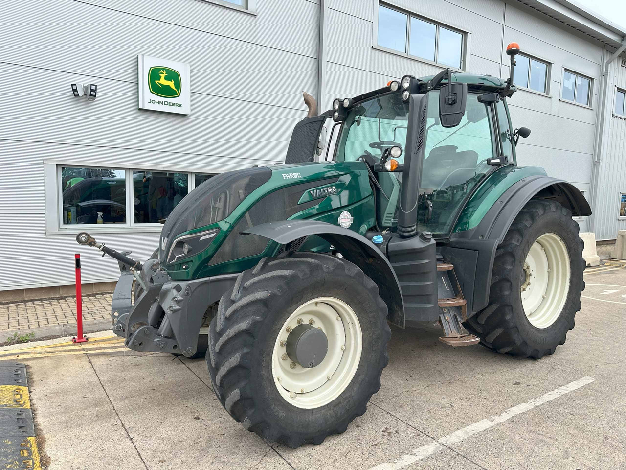 Valtra T174EV - Tractor: foto 1 Valtra T174EV - Tractor: foto 1