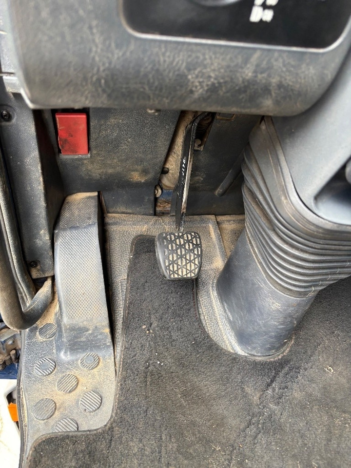 Camión grúa Mercedes-Benz Actros 1831/ 4x4 / Palfinger PK19000 Crane: foto 30 Camión grúa Mercedes-Benz Actros 1831/ 4x4 / Palfinger PK19000 Crane: foto 30