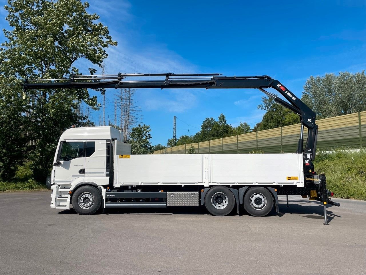 MAN TGS 26.480 6X2 Euro6 Retarder HIAB 228 - 4 - Camión grúa: foto 3 MAN TGS 26.480 6X2 Euro6 Retarder HIAB 228 - 4 - Camión grúa: foto 3